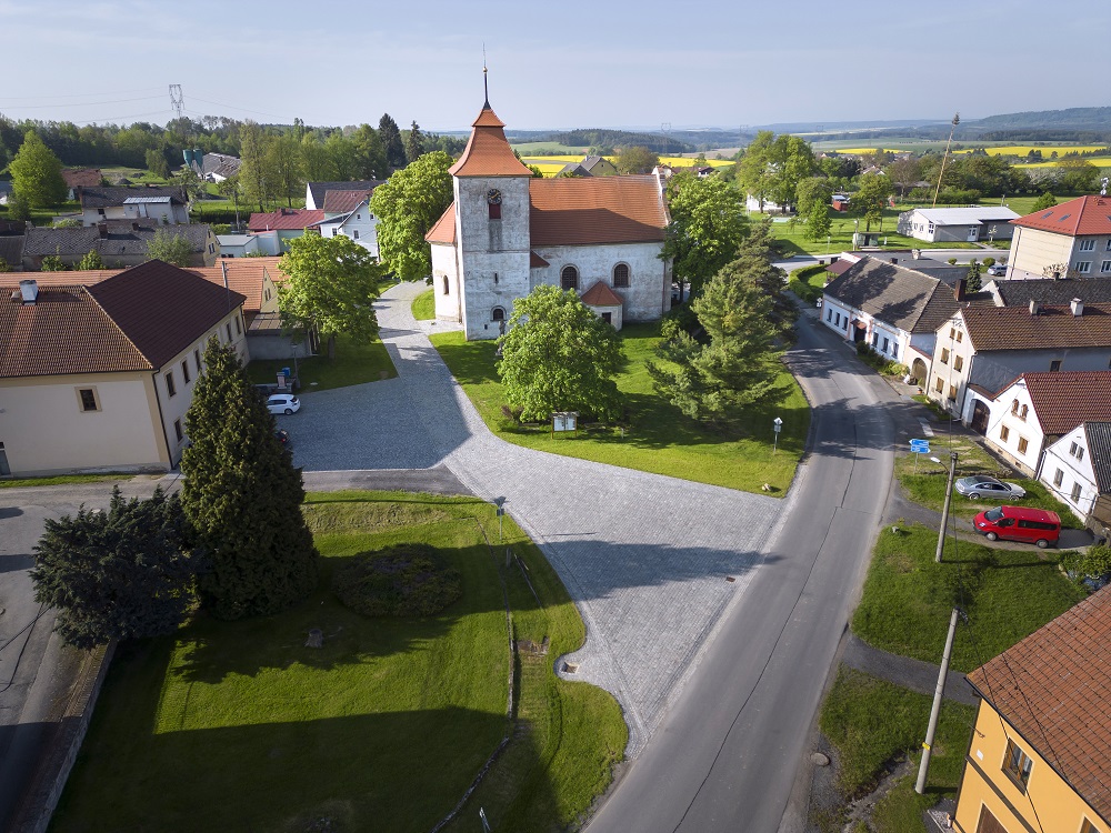 Krsy kostel sv. Vavřince a Blažeje